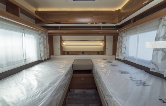 SAPHIR　465TG