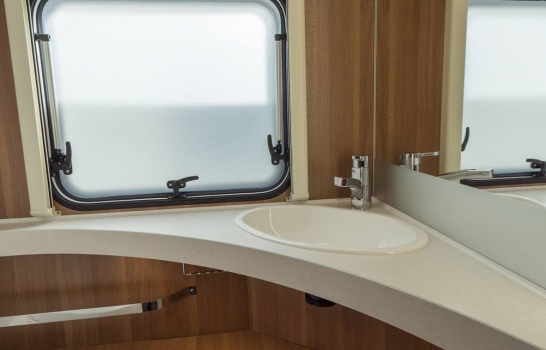 SAPHIR　465TG