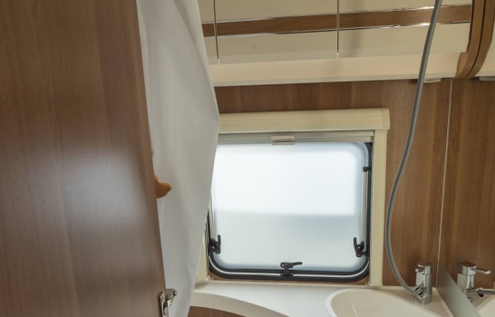 SAPHIR　465TG